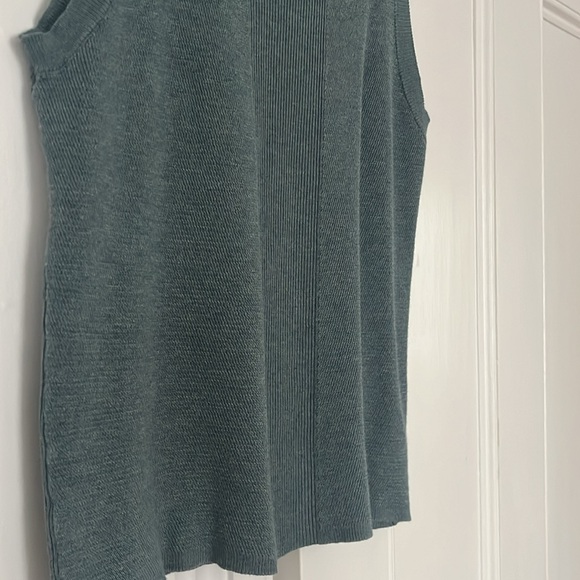 Reitman’s Knit Tank - Picture 2 of 3